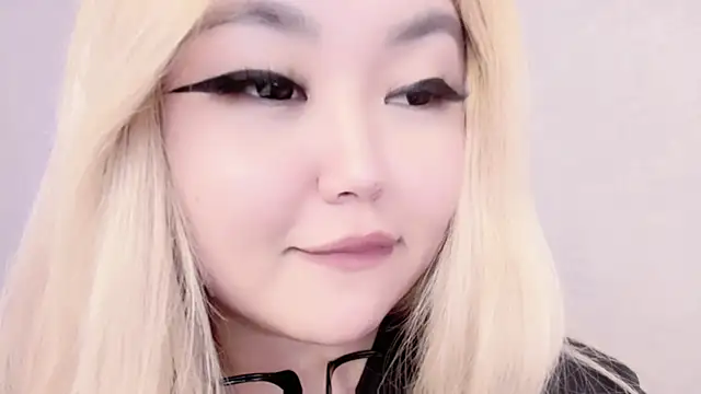 Snapshot of amelia_sunlight chatting on 02-26-25, 03:35 amelia sunlight online show from 02-26-25, 03:35