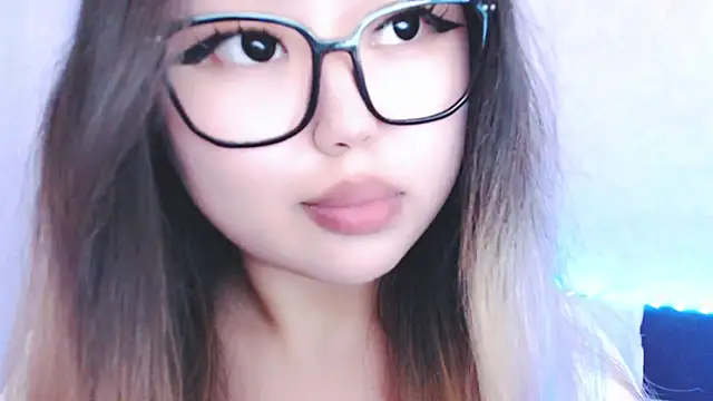 Snapshot of amelia_sunlight chatting on 07-27-26, 03:19 amelia sunlight online show from 07-27-26, 03:19