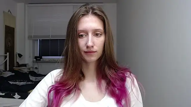 LUNA delight online show from 11-18-25, 06:39