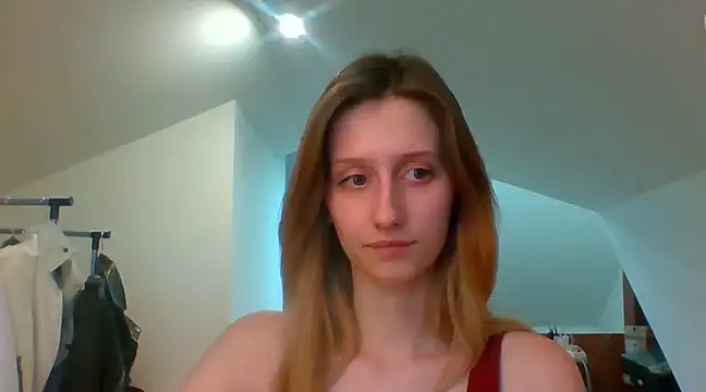 Snapshot of LUNA_delight chatting on 01-22-25, 02:46 LUNA delight online show from 01-22-25, 02:46