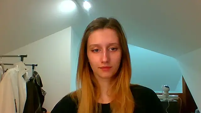 Snapshot of LUNA_delight chatting on 03-05-25, 05:50 LUNA delight online show from 03-05-25, 05:50