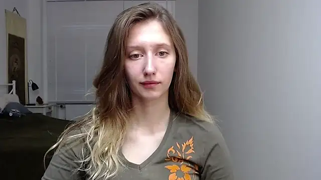 Snapshot of LUNA_delight chatting on 10-17-25, 05:33 LUNA delight online show from 10-17-25, 05:33