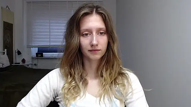 Snapshot of LUNA_delight chatting on 10-01-25, 05:34 LUNA delight online show from 10-01-25, 05:34