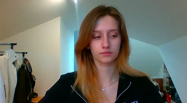 Snapshot of LUNA_delight chatting on 02-05-25, 02:37 LUNA delight online show from 02-05-25, 02:37