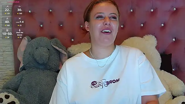 SophiaStarr online show from 11-28-25, 07:47