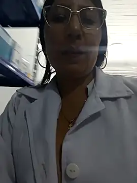 Snapshot of Megan_jennerr chatting on 03-18-25, 09:53 Megan jennerr online show from 03-18-25, 09:53