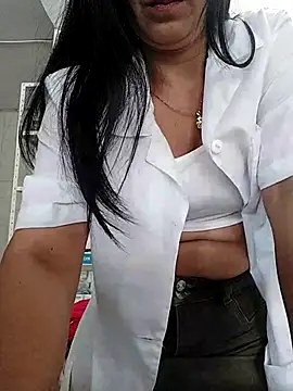 Snapshot of Megan_jennerr chatting on 03-07-25, 02:12 Megan jennerr online show from 03-07-25, 02:12