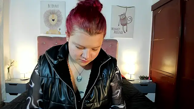 CelessteRedds online show from 05-12-26, 12:22