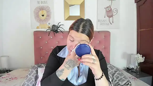 CelessteRedds online show from 10-25-25, 11:31