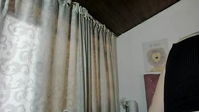 Snapshot of CelessteRedds chatting on 02-20-26, 11:34 CelessteRedds online show from 02-20-26, 11:34