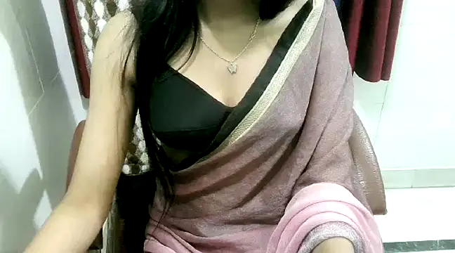 PRIYANKA KUMARI 01 online show from 12-23-24, 11:39