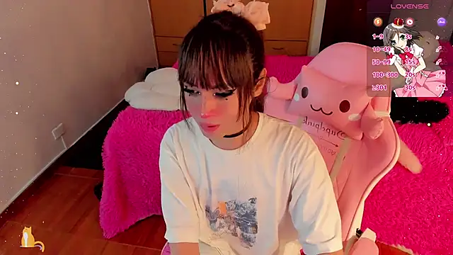 SeraphineADC online show from 01-06-25, 01:42