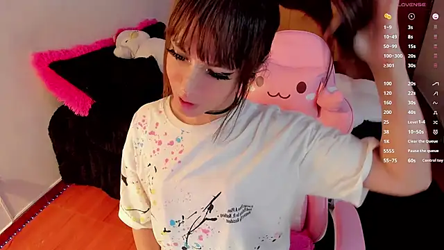 SeraphineADC online show from 01-25-25, 05:40