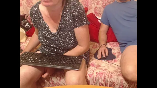 sweetcouplesweets online show from 11-02-25, 11:48