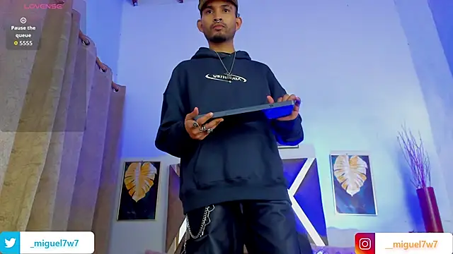  miguel0 online show from 11-10-25, 01:16