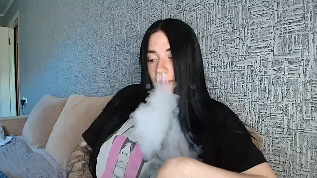 Liana diva online show from 05-06-26, 10:52
