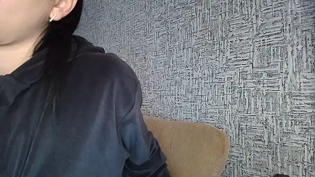 Liana diva online show from 04-24-26, 10:39