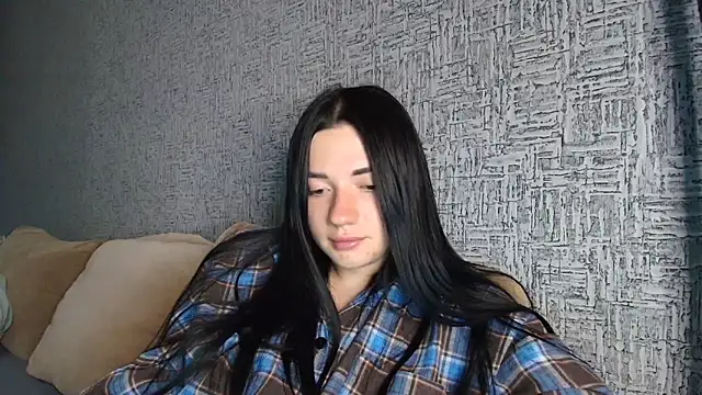 Liana diva online show from 05-22-26, 10:24