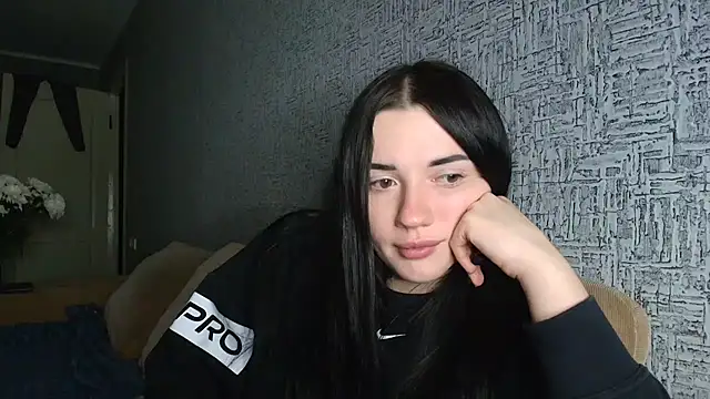 Liana diva online show from 02-16-26, 03:32