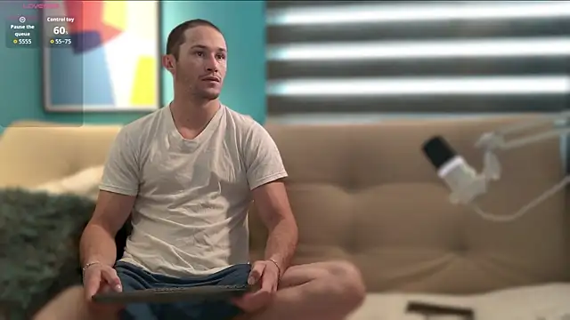 AxelFairchaild online show from 10-29-25, 02:16