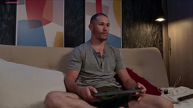 AxelFairchaild online show from 11-11-25, 01:17