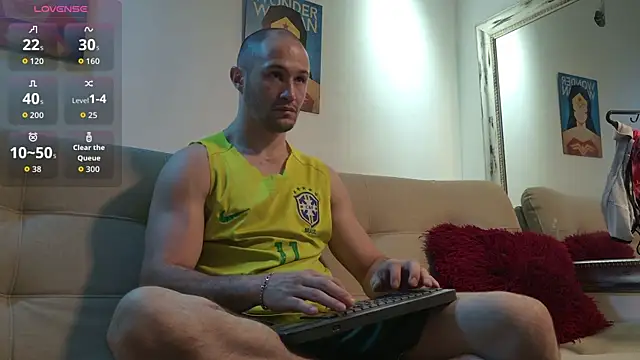 Snapshot of AxelFairchaild chatting on 06-12-26, 12:47 AxelFairchaild online show from 06-12-26, 12:47
