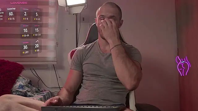 AxelFairchaild online show from 05-19-26, 01:18