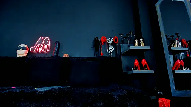 DelaneyStone online show from 09-18-25, 03:04