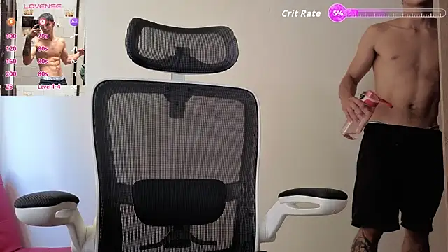 Cristopher23  online show from 04-06-26, 03:02