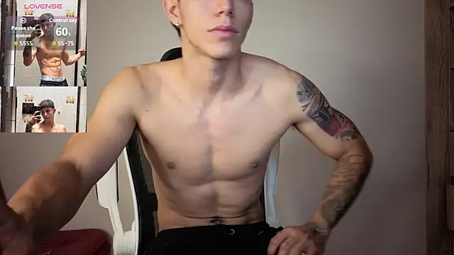 Cristopher23  online show from 12-21-25, 10:17