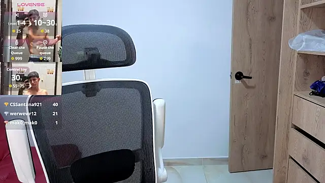 Cristopher23  online show from 10-15-25, 01:59