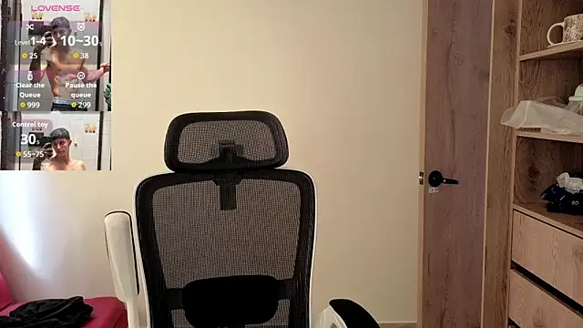 Cristopher23  online show from 10-14-25, 01:56