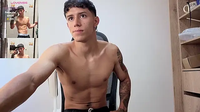 Cristopher23  online show from 10-18-25, 06:54