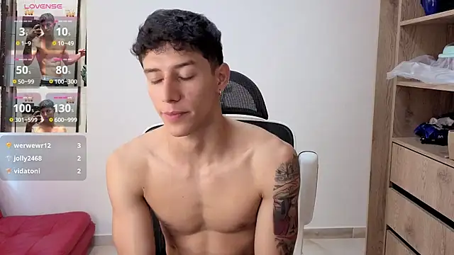 Cristopher23  online show from 10-15-25, 02:03