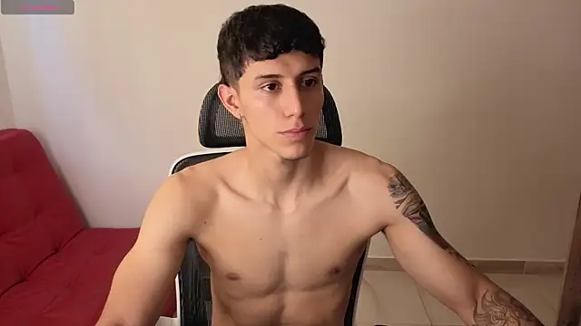 Cristopher23  online show from 09-19-25, 05:28