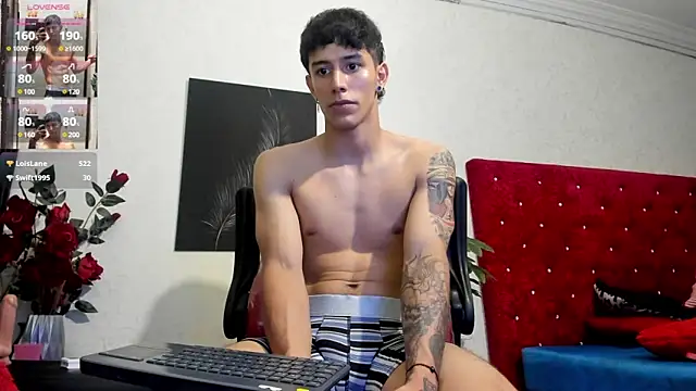 Cristopher23  online show from 03-23-25, 02:04