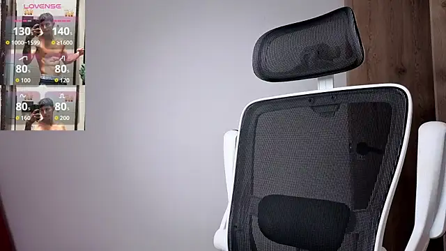 Cristopher23  online show from 10-25-25, 10:03