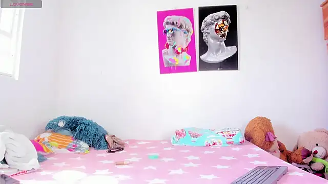 Lilybaudinx96 online show from 11-01-25, 08:14