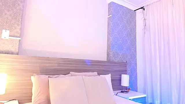 Mistyca online show from 10-19-25, 01:58