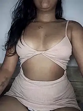 momopretinha online show from 01-05-25, 03:23