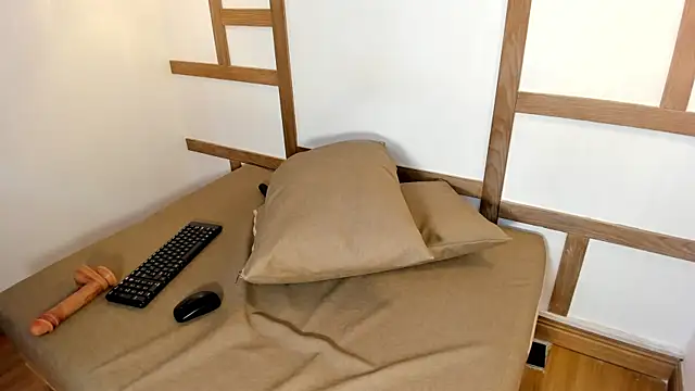 CriistalJade online show from 02-12-25, 09:54