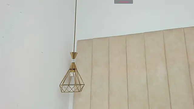 AkazaBoy  online show from 04-17-26, 08:11