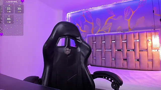 Snapshot of AkazaBoy_ chatting on 03-14-25, 07:48 AkazaBoy  online show from 03-14-25, 07:48