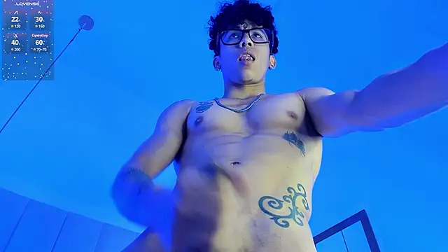 Snapshot of AkazaBoy_ chatting on 03-08-25, 01:57 AkazaBoy  online show from 03-08-25, 01:57