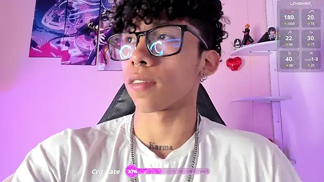 Snapshot of AkazaBoy_ chatting on 09-21-25, 04:06 AkazaBoy  online show from 09-21-25, 04:06