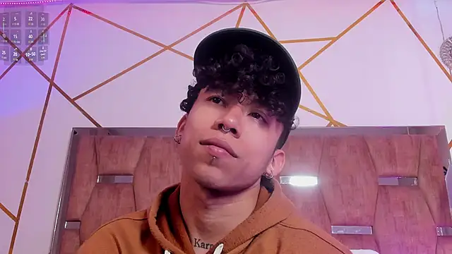 AkazaBoy  online show from 04-13-26, 05:00