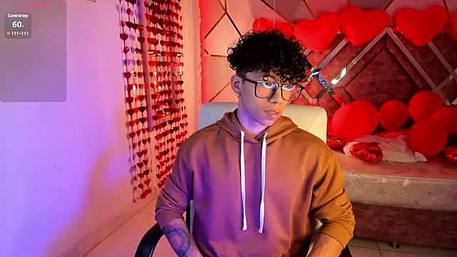 Snapshot of AkazaBoy_ chatting on 02-20-25, 04:50 AkazaBoy  online show from 02-20-25, 04:50