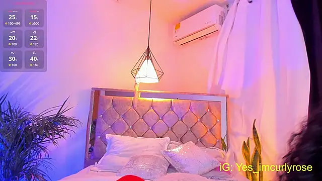 Snapshot of CurlyRose__ chatting on 10-14-25, 11:14 CurlyRose online show from 10-14-25, 11:14