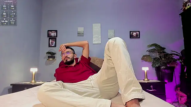 ETHAN ADAM online show from 03-18-25, 09:56