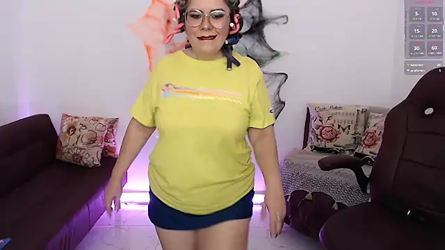 Serenay  online show from 10-31-25, 05:09